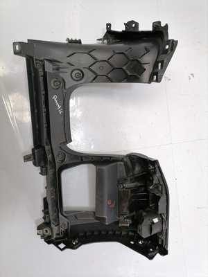 Moldura cubierta inferior de volante