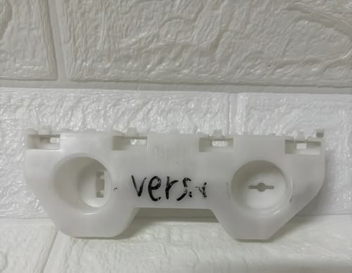 Guía De Fascia Delantera Versa 2012 2018