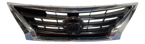 Parrilla Nissan Versa 2015 2019