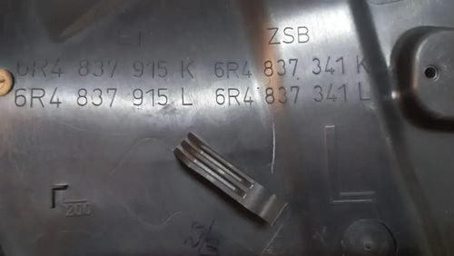 Vista 3 de Moldura Puerta Delantera Izquierda Vento 2015 2020
