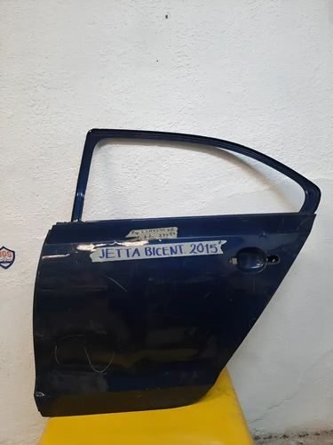 Puerta Trasera Izquierda Jetta Bicentenario 2011  2015