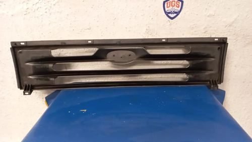Vista 5 de Parrilla  Ford Aerostar 1992 1997