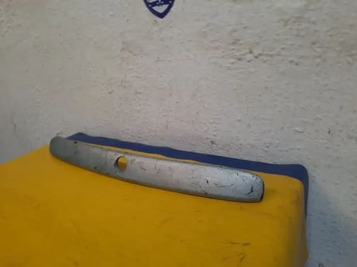 Vista 3 de Moldura Cajuela Ford Ka 2000 - 2008