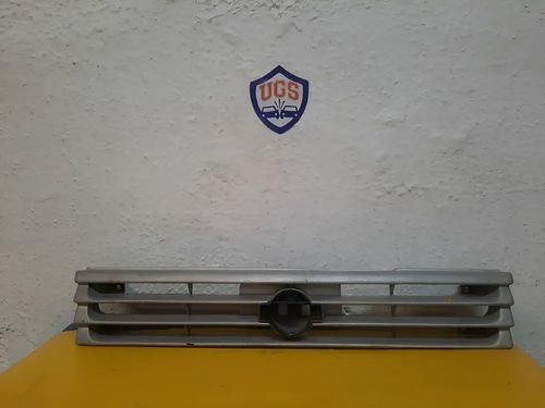 Parrilla Nissan Tsuru 3 1992  2000