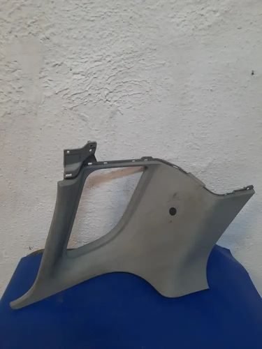 Moldura De Poste Trasero Izquierdo Ford Fiesta 2003 2010