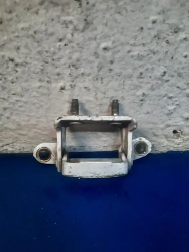 Bisagra Puerta Trasera Izquierda Inferior Versa 2012  2019