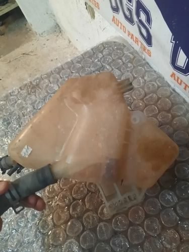 Vista 2 de Deposito Recuperador Ford Figo 2016 2018