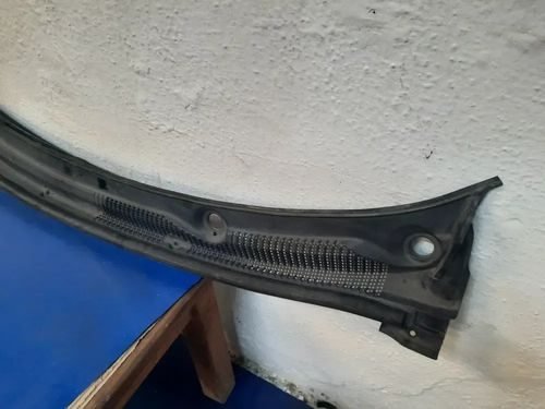 Vista 3 de Tolva Limpiaparabrisas Chevrolet Sonic 2012 2018