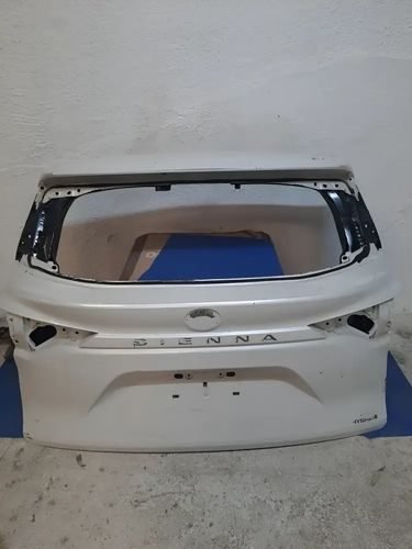 Tapa Cajuela Toyota Sienna 2019  2021