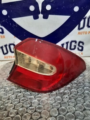 Vista 4 de Calavera Derecha Ford Figo 2016  2018