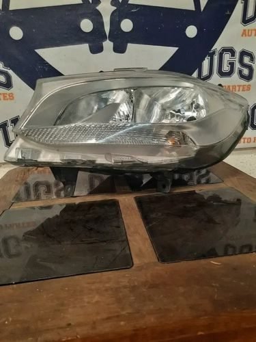 Vista 4 de Faro Izquierdo Mercedes Benz Sprinter 2019  2021