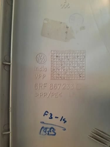 Vista 2 de Moldura Poste Delantero Izquierdo Vento 2016 2020