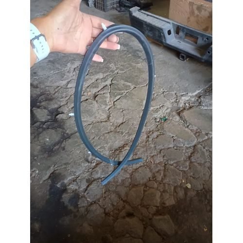 Junta Inferior De Parabrisas Nissan Frontier 22-25
