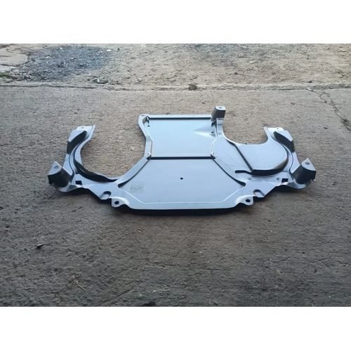 Vista 3 de Tolva Inferior De Motor Mercedes C-250 12-15