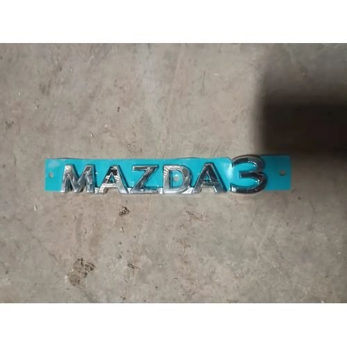 Emblema Letras Mazda 3