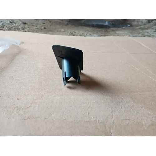 Vista 4 de Sopórte Sensor Renault Duster  18-22 Nueno-original