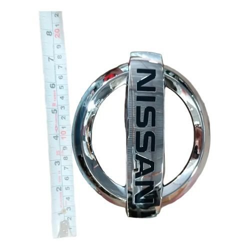 Vista 5 de Emblema De Parrilla Nissan Np300 16-23