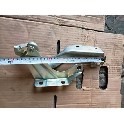Bisagra De Cofre Nissan Versa 12-19