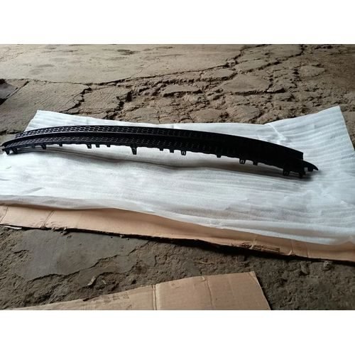 Vista 2 de Rejilla De Fascia Trasera Mazda 2 2019-2022