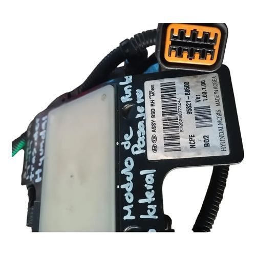 Vista 3 de Modulo De Punto Ciego Trasero Derecho Hyundai Santa Fe 17-19