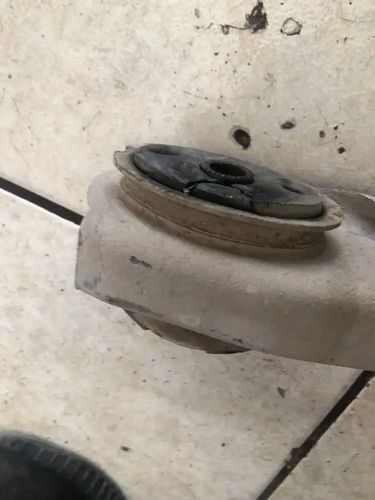 Vista 5 de Tirante Delantero Izq. De Diferencial Trasero Mustang1994-04