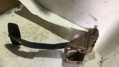 Vista 3 de Pedal De Freno Ford F150 1994 Original.