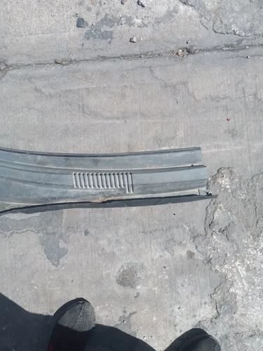 Vista 4 de Bota Aguas Chevrolet Cruze 2010-2017