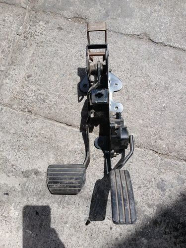 Pedales Acelerador Y Freno Megane 2 2.0 2005-09 8200153270