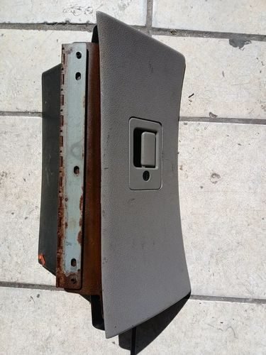 Guantera Glove Box Ford Mustang 94-2004 Xr3z-6306010-aa