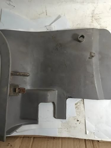 Panel Plastico Inferior Lateral Izquier Mustang  1994 - 2004