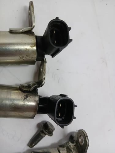 Vista 2 de Valvula Solenoide Vvt Chevrolet Equinox 3.0l 12615613