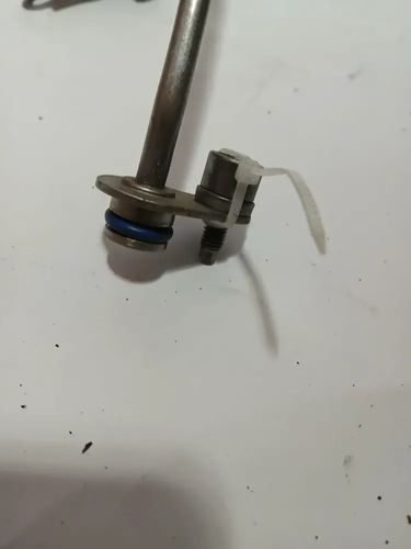 Vista 3 de Linea Ducto Tubo  De Aceite Ford 2.7 Turbo 2021- 2024