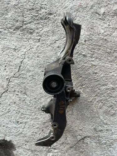 Vista 2 de Soporte Alternador Nissan Platina 1.6 05-08 Con Polea Oem