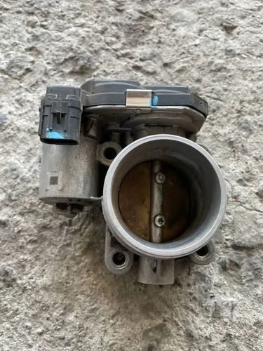 Vista 3 de Cuerpo De Aceleración Para Chevrolet Tornado 1.8  2016-2018