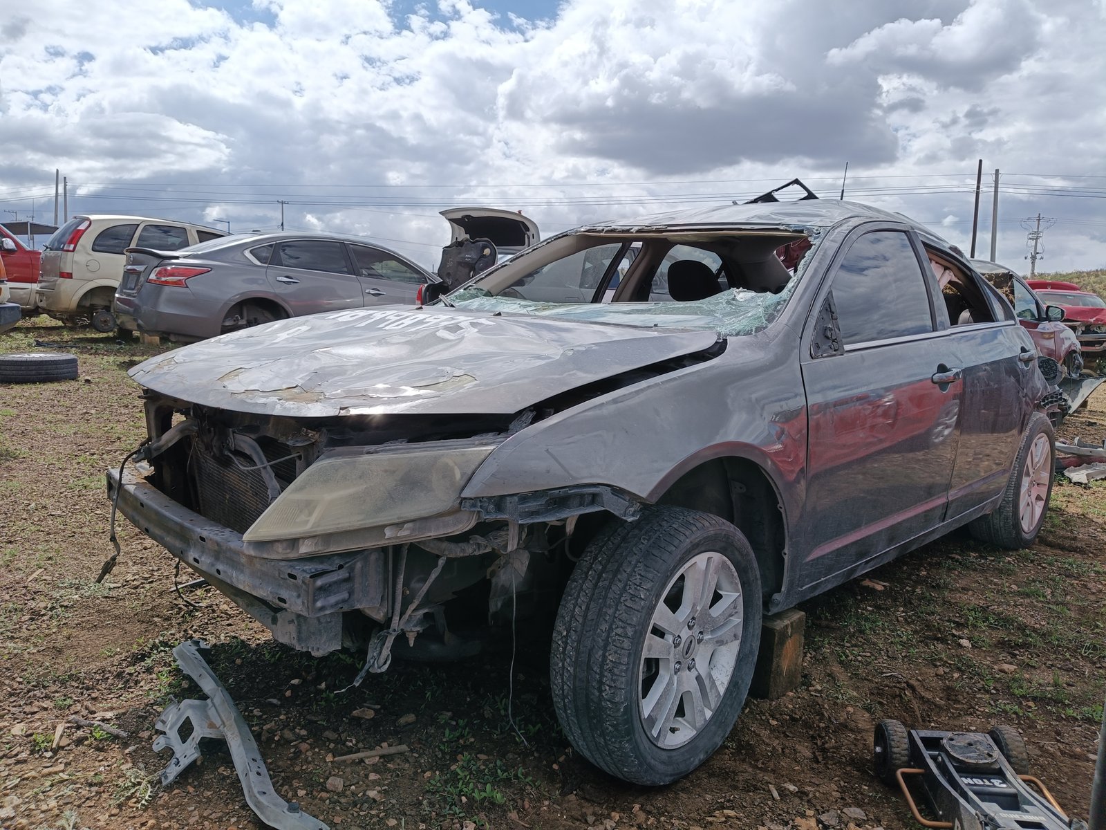 vehículo en venta por partes

se venden autopartes y refacciones por separado de este vehículo, pregunta por la pieza que necesites

Consulta la disponibilidad y precio
