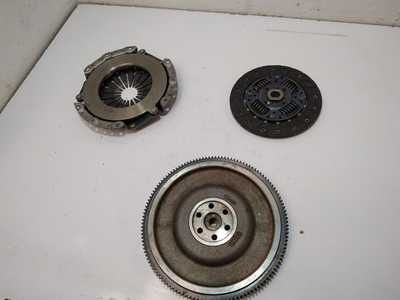 Clutch sin volante motriz
