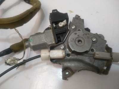 Motor y mecanismo cristal delantero derecho